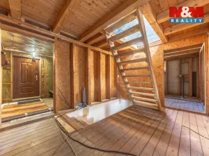 Prodej rodinného domu, Lučany nad Nisou, 270 m2