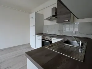 Pronájem bytu 2+kk, Louny, Poděbradova, 48 m2