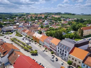 Prodej bytu 1+kk, Bystřice nad Pernštejnem, Masarykovo náměstí, 41 m2