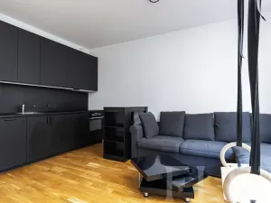 Pronájem bytu 1+kk, Praha - Smíchov, Grafická, 30 m2