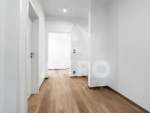 Prodej bytu 4+kk, Praha - Klánovice, Holekova, 158 m2