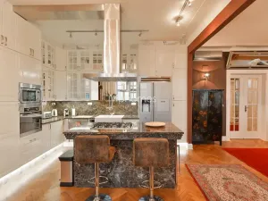 Pronájem bytu 4+1, Praha - Nové Město, Na hrobci, 180 m2