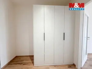 Pronájem bytu 1+kk, Praha, 34 m2