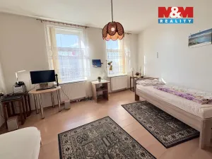 Pronájem bytu 2+kk, Pardubice - Zelené Předměstí, Masarykovo náměstí, 47 m2
