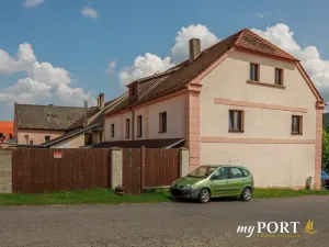 Prodej vícegeneračního domu, Chyše, Žižkovo náměstí, 322 m2