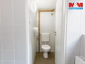 Pronájem kanceláře, Klatovy - Klatovy I, nám. Míru, 396 m2