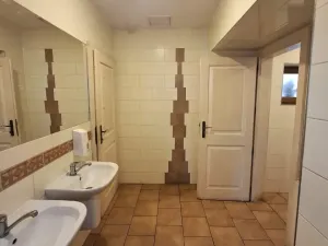 Pronájem restaurace, Holice, Smetanova, 220 m2