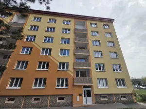 Pronájem bytu 2+1, Chomutov, Zahradní, 61 m2