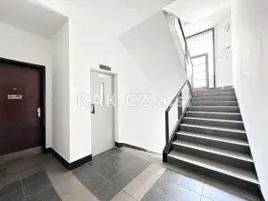 Pronájem bytu 1+kk, Praha - Nové Město, Truhlářská, 32 m2