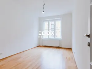 Prodej bytu 3+1, Praha - Vinohrady, Hradecká, 95 m2