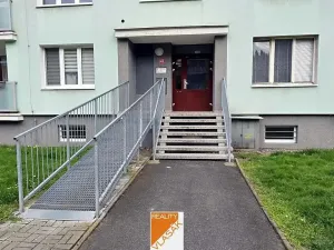 Pronájem bytu 2+1, Kadaň, Na Podlesí, 55 m2