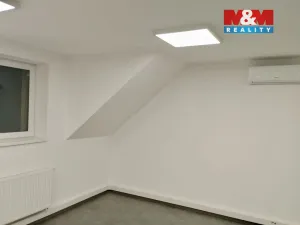 Pronájem obchodního prostoru, Rožnov pod Radhoštěm, Nádražní, 36 m2