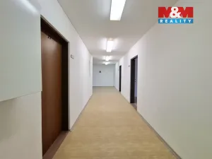 Pronájem obchodního prostoru, Chodov, Staroměstská, 220 m2