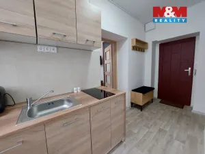 Prodej bytu 2+1, Jáchymov, K Lanovce, 37 m2