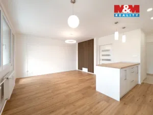 Prodej bytu 3+kk, Praha - Bohnice, Zelenohorská, 77 m2