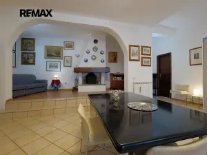 Prodej atypického bytu, Teulada, Itálie, 80 m2