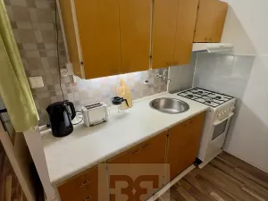 Pronájem bytu 2+kk, Praha - Hostivař, Zápasnická, 39 m2