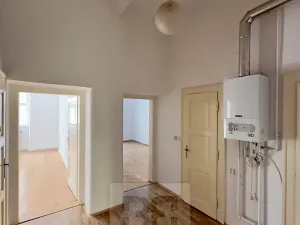 Pronájem bytu 3+1, Praha - Holešovice, U smaltovny, 104 m2