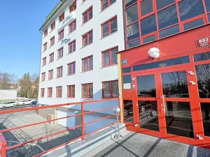 Pronájem kanceláře, Praha - Ruzyně, Dědinská, 35 m2