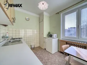 Prodej bytu 3+1, Kolín, Sladkovského, 84 m2