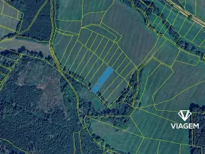 Prodej podílu pole, Chlumy, 472 m2