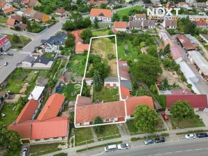 Prodej pozemku pro bydlení, Drnholec, nám. Svobody, 2111 m2