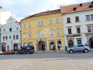 Pronájem bytu 1+kk, Plzeň, náměstí Republiky, 27 m2