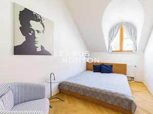 Pronájem bytu 3+kk, Praha - Malá Strana, Vlašská, 75 m2