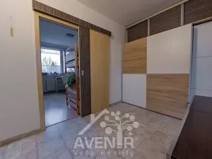 Prodej bytu 2+1, Hodonín, Sídlištní, 52 m2