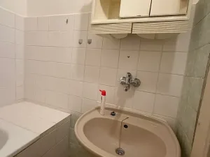 Pronájem bytu 2+kk, Praha - Karlín, Kaizlovy sady, 37 m2