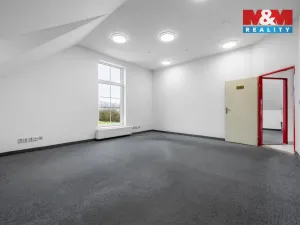 Pronájem kanceláře, Domažlice - Bezděkovské Předměstí, Masarykova, 28 m2
