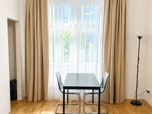 Pronájem bytu 2+1, Praha - Staré Město, Haštalská, 49 m2