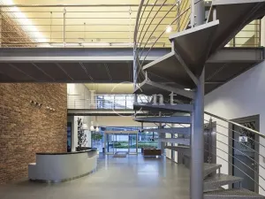 Pronájem kanceláře, Praha, Radlická, 1045 m2