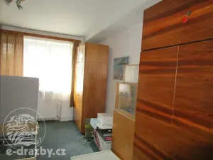 Dražba vícegeneračního domu, Praha - Letňany, Vamberská, 246 m2