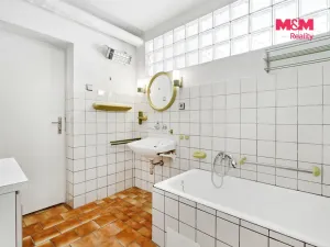 Prodej rodinného domu, Dobrovice, Komenského, 431 m2