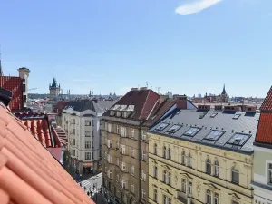 Prodej atypického bytu, Praha, Valentinská, 108 m2