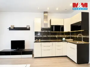 Pronájem bytu 3+kk, Praha - Vysočany, Podnádražní, 72 m2