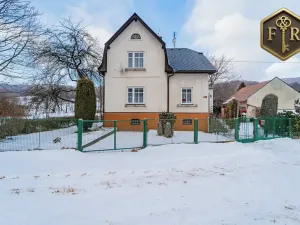 Prodej rodinného domu, Petrovice, 246 m2