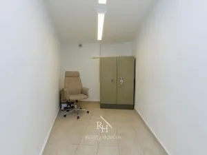 Pronájem obchodního prostoru, Kladno, T. G. Masaryka, 69 m2