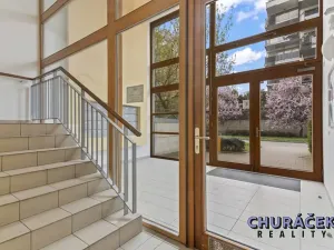 Prodej bytu 3+kk, Praha - Hrdlořezy, V třešňovce, 287 m2