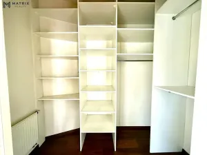 Pronájem bytu 1+kk, Praha - Libeň, Zenklova, 77 m2