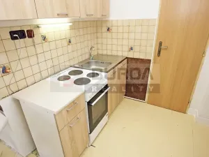 Pronájem bytu 2+kk, Neratovice, 28 m2