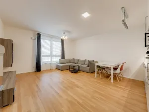 Pronájem bytu 2+kk, Praha - Žižkov, Kunešova, 65 m2