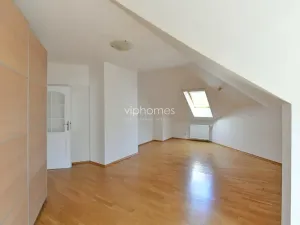 Pronájem vily, Průhonice, Pod Valem, 400 m2