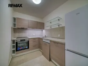 Pronájem bytu 3+1, Poděbrady, nám. T.G.Masaryka, 96 m2