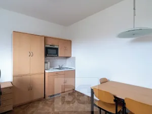 Pronájem obchodního prostoru, Praha - Kolovraty, Kupkova, 35 m2