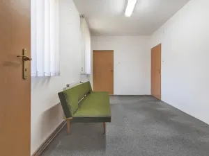 Prodej obchodního prostoru, Kolín, Roháčova, 340 m2