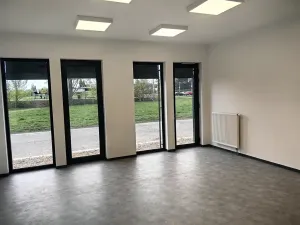 Pronájem kanceláře, Praha - Letňany, Beranových, 102 m2