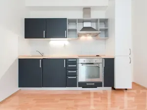 Pronájem bytu 2+kk, Praha - Vysočany, Pod Harfou, 48 m2