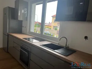 Pronájem rodinného domu, Praha - Vinoř, Dašická, 130 m2